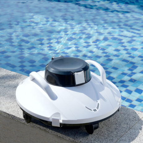 Pool Cleaning Machine - Image 6